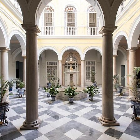 Cozy Apartment In House-Palace With Private Patio セビリア エクステリア 写真