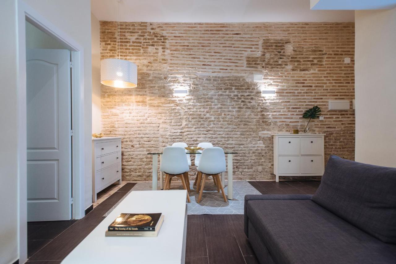Cozy Apartment In House-Palace With Private Patio セビリア エクステリア 写真